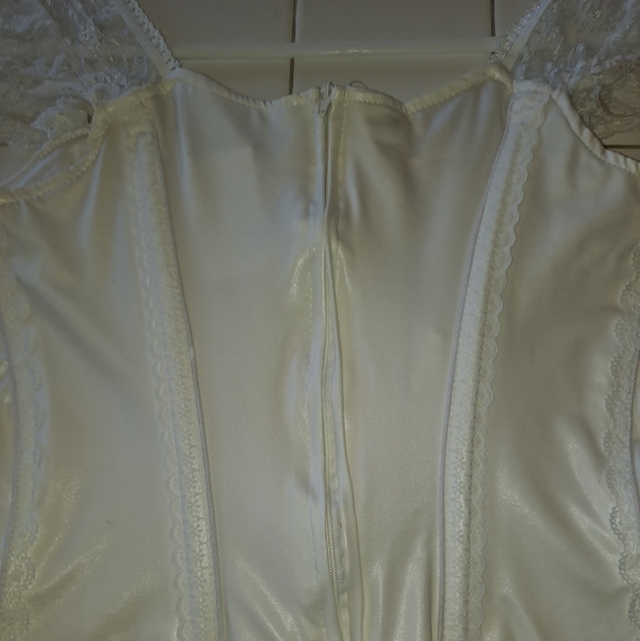 White lace short sleeve corset lace up high low lingerie top y2k shirt - Picture 12 of 14
